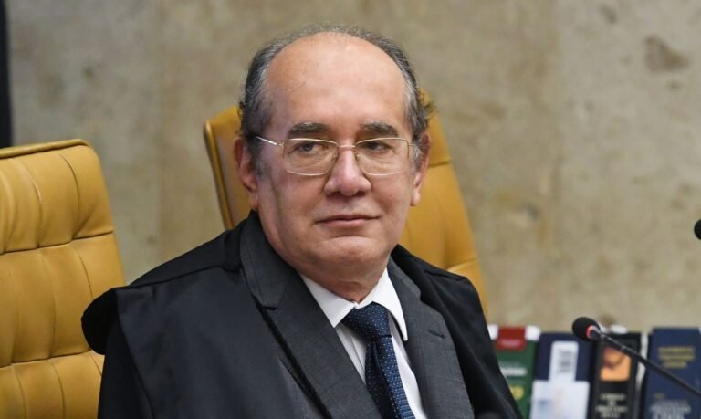 Ministro Gilmar Mendes vota para manter decreto que proíbe cultos religiosos