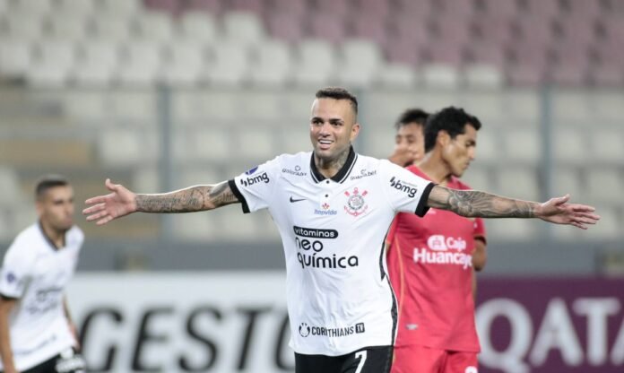 Corinthians vence em Lima e segue vivo na Sul-Americana