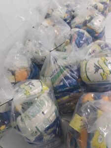Prefeitura participa de entrega de cestas básicas para alunos IFS