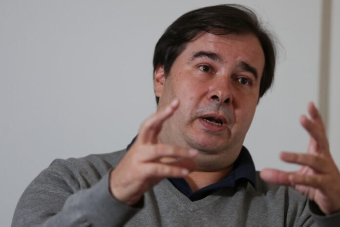 Rodrigo Maia foi expulso DEM: ‘Figura odiada’, diz deputado