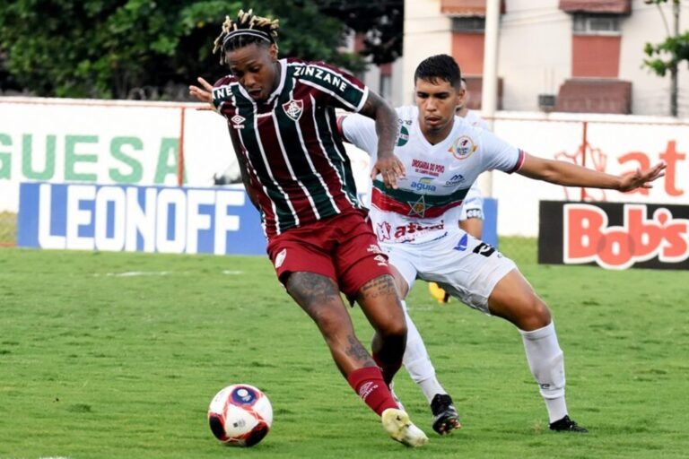 Fluminense empata com a Portuguesa no 1º jogo da semifinal
