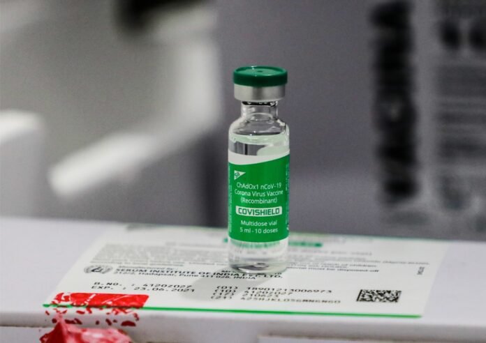 Lote de vacinas da Astrazeneca e da Pfizer chega a Sergipe