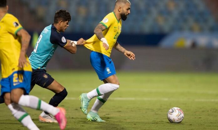 Brasil empata com Equador com time alternativo