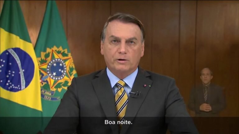 Bolsonaro projeta crescimento de 4% da economia em 2021