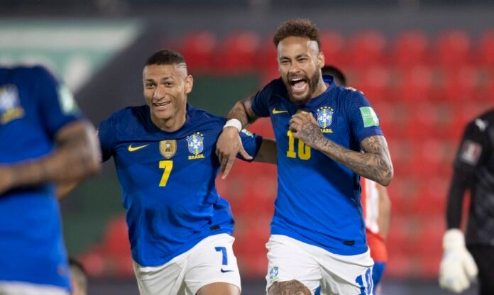 Brasil vence Paraguai e encaminha vaga para a Copa do Mundo