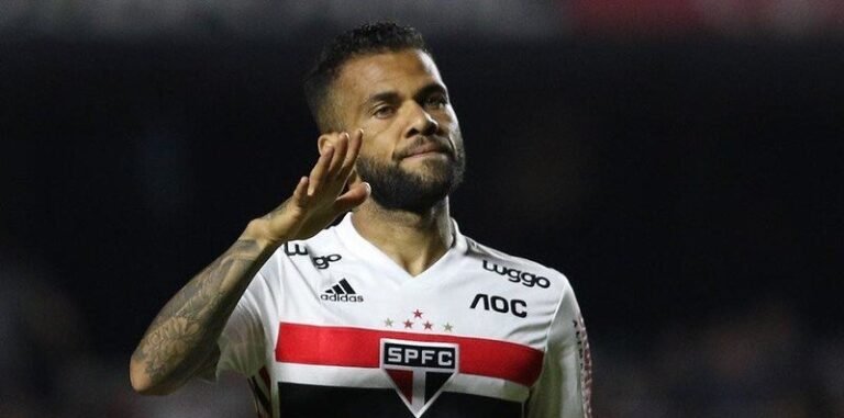 São Paulo toma decisão após episódio de polêmica com Daniel Alves