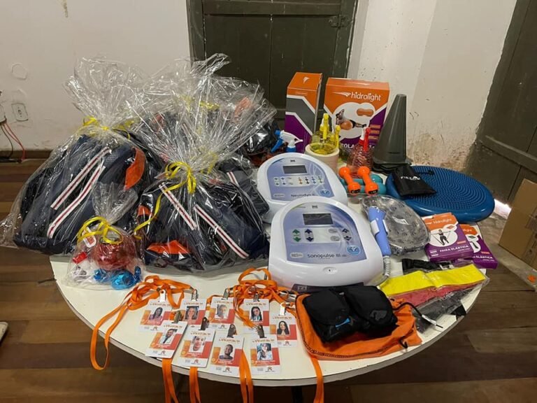 Prefeitura entrega equipamentos de proteção para servidores de saúde