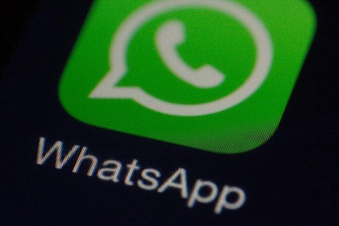 WhatsApp, Instagram e Facebook estão fora do ar no mundo