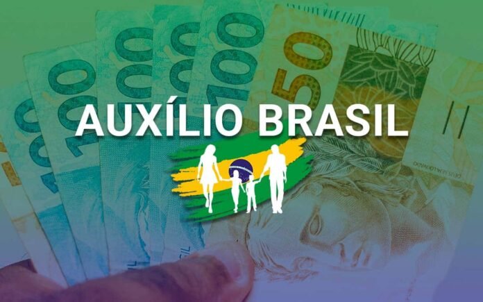 Mensalmente inscritos no CadÚnico serão selecionados para o Auxílio Brasil