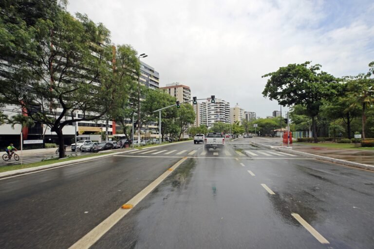 Aracaju: Defesa Civil emite alerta de chuva moderada para as próximas 48h