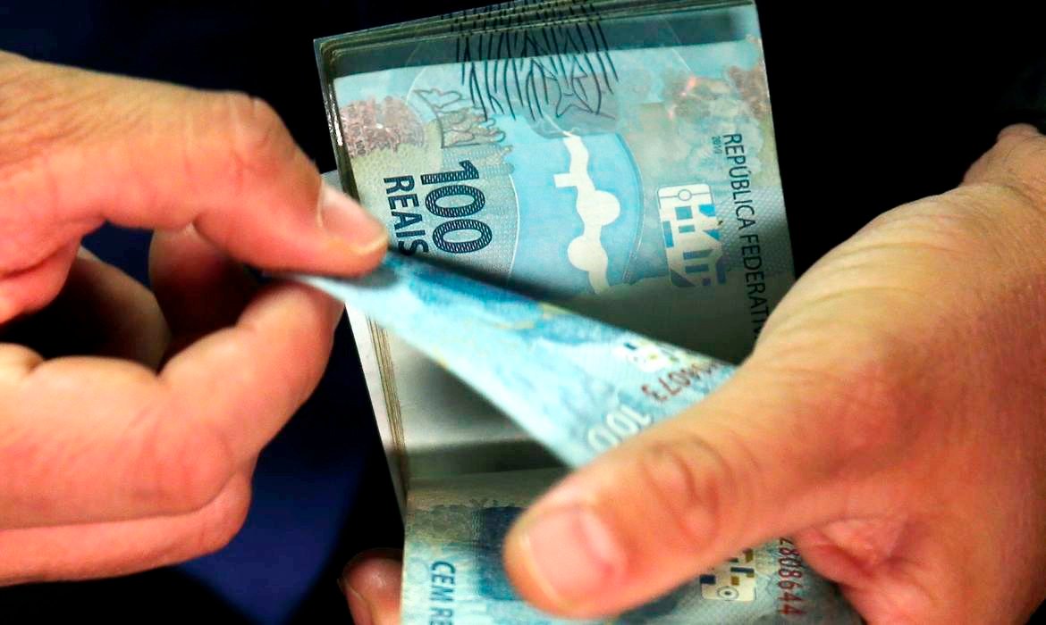 Presidente do IBGE divulga informações sobre Censo 2022