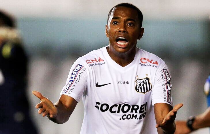 Robinho é condenado pela Justiça Italiana a nove anos de prisão por estupro