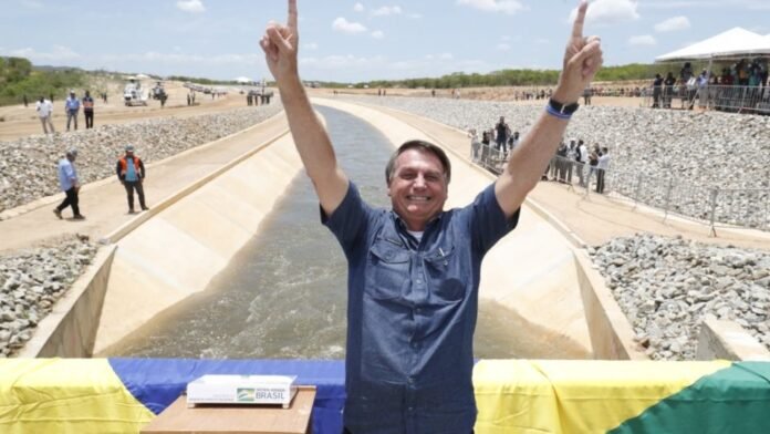 Bolsonaro inaugura trecho de obra de transposição do São Francisco