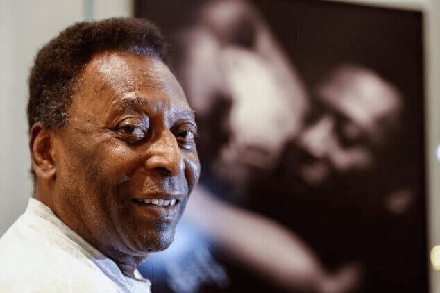 Pelé se manifesta contra novo boato de sua morte