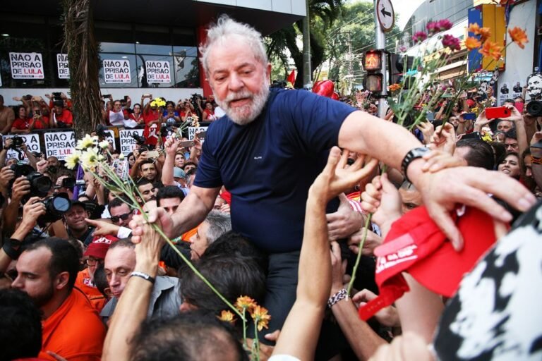 Petistas alertam Lula e admitem possibilidade de vitória de Bolsonaro