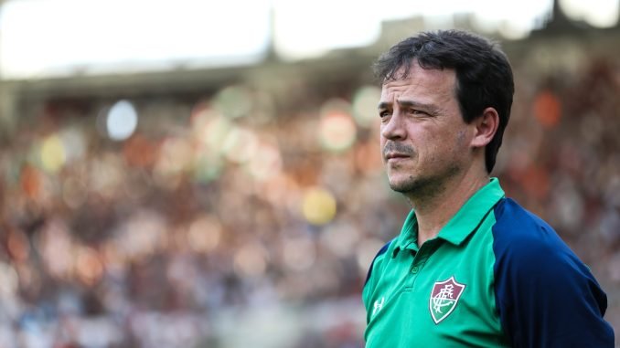 Fernando Diniz retorna ao comando técnico do Fluminense