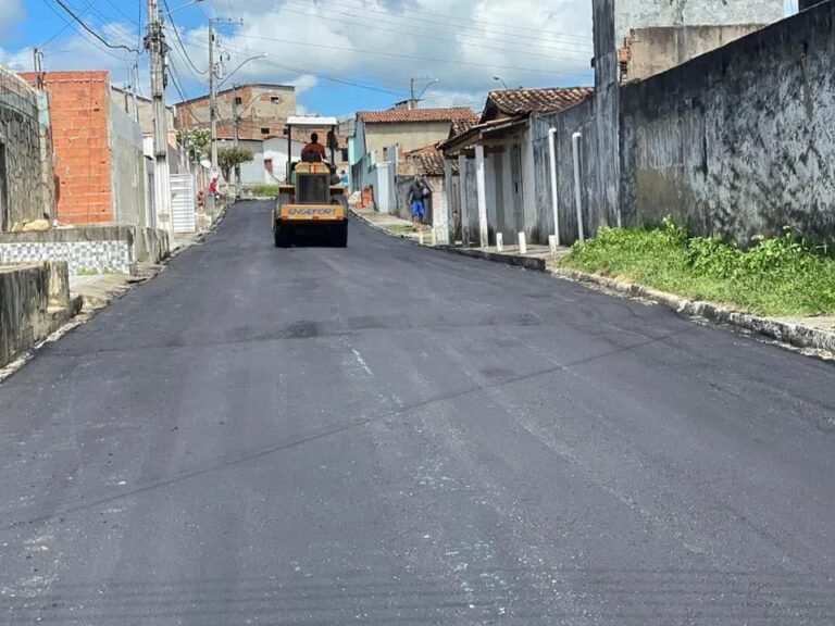 Prefeitura de Laranjeiras realiza ações de mobilidade urbana no Manoel do Prado Franco
