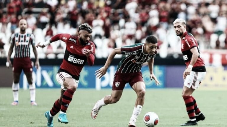 Fluminense joga melhor, mas perde de virada para o Flamengo