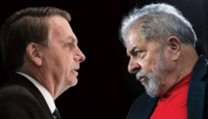 Nova pesquisa PoderData diz que vantagem de Lula sobre Bolsonaro é de 6 pontos