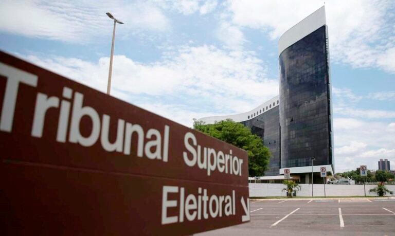 Eleições 2022: Encerra nesta segunda (15) o prazo para registro de candidatos.
