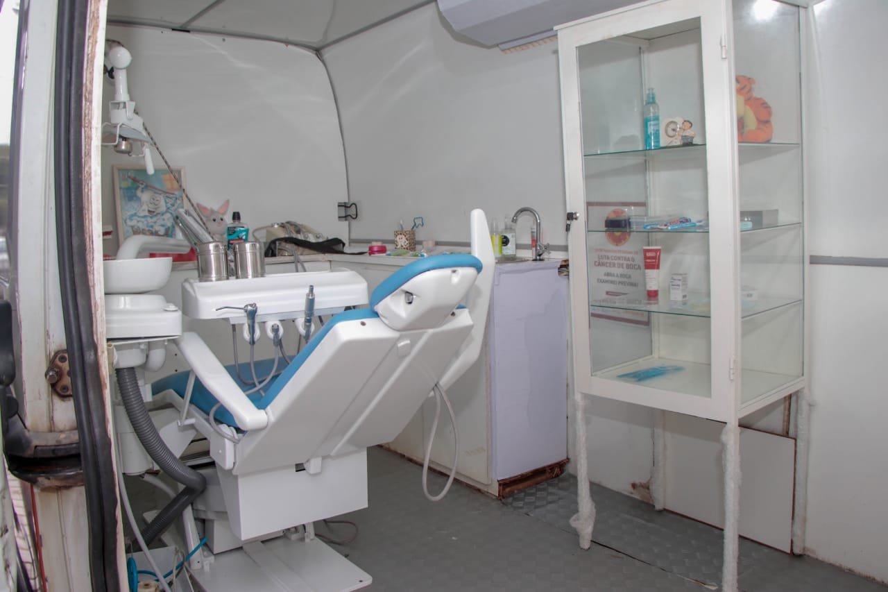 Juca inaugura Centro de Especialidades Médicas e entrega Odontomóvel 