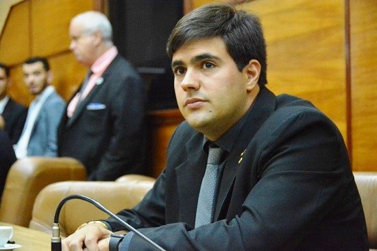 Talysson de Valmir renuncia candidatura a deputado federal