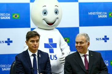 Queiroga apela mais uma vez para a vacinação de crianças contra a pólio