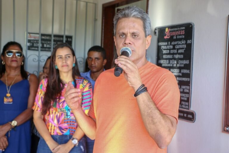 Ao entregar obras, Juca promove mais desenvolvimento e qualidade de vida aos laranjeirenses