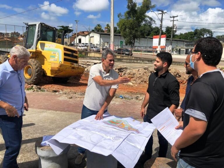 Juca recebe prêmio de “Prefeito Construtor” por investimentos em Laranjeiras