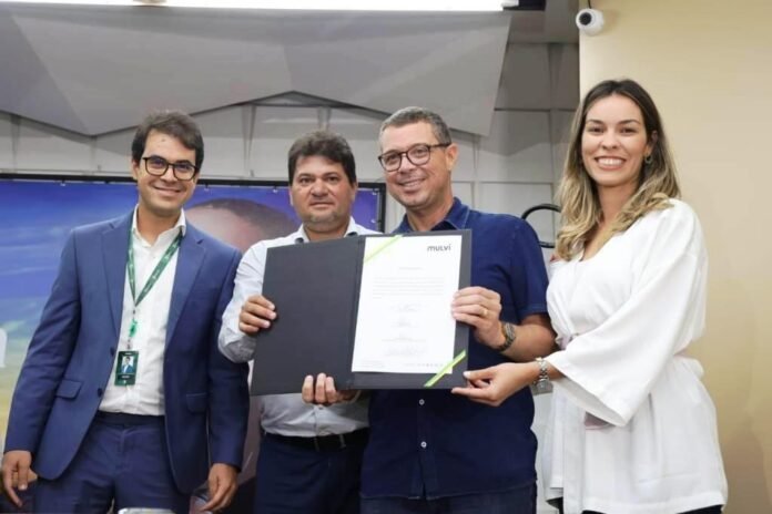 Fábio anuncia R$ 2,3 milhões para times de futebol feminino e masculino