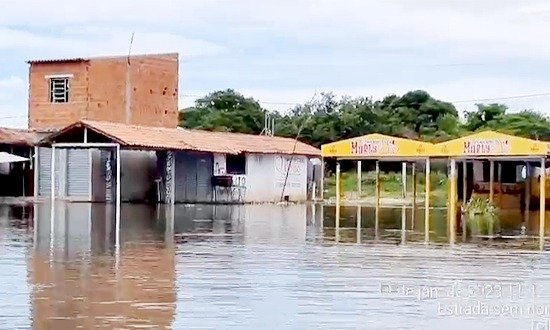 Defesa Civil monitora alagamentos no Rio São Francisco