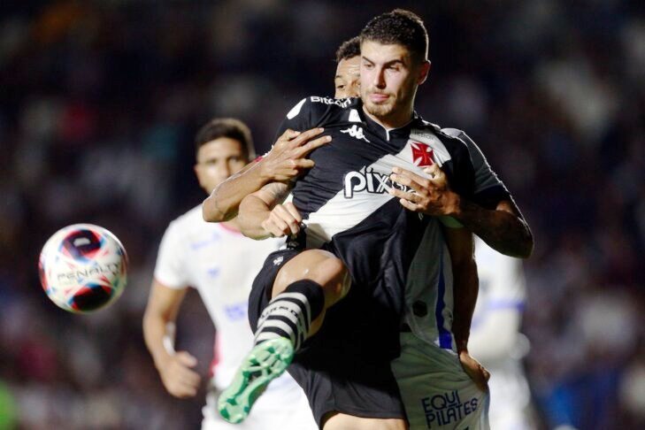 Vasco vence o Resende de goleada em São Januário