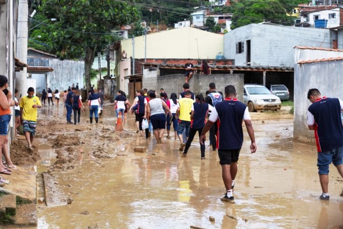 Chuvas voltam a castigar o litoral norte de São Paulo