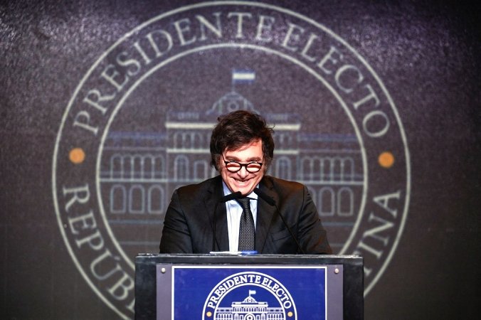 Argentina: Milei faz primeiro discurso como presidente eleito