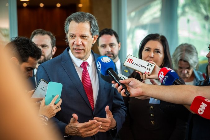 Haddad diz que Brasil é uma ‘encrenca’ e afirma ir a Brasília não para dialogar, mas para se defender