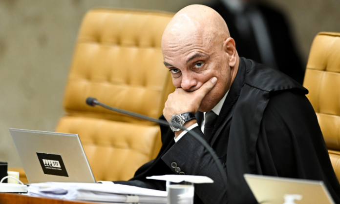 Primeira Turma do STF é convocada por Moraes para julgamento da suspensão do X