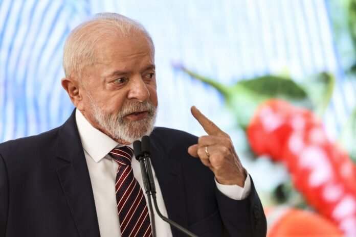 Presidente Lula sofre acidente doméstico e cancela viagem à Rússia