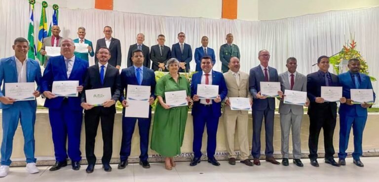 Juca e Luciano juntamente com os onze vereadores eleitos são diplomados