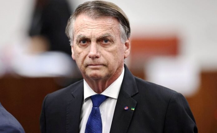 Ex-presidente nega relação com tarifaço e possível negociação com Trump