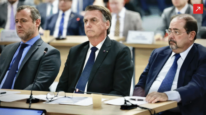 Defesa de Bolsonaro pede para Moraes esclarecer limites de decisão cautelar