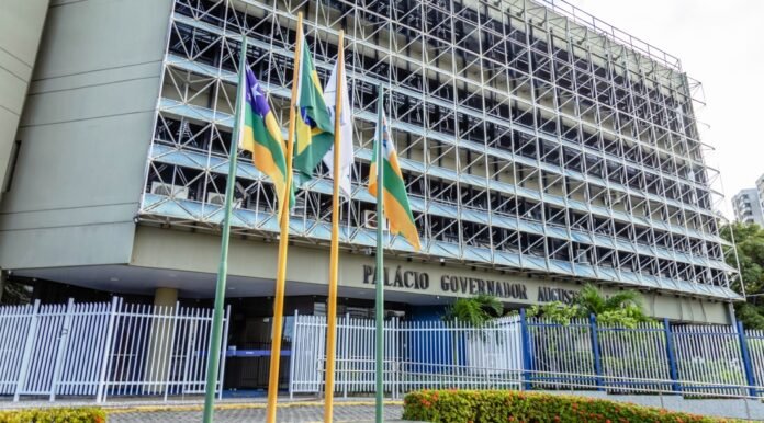 Governo do Estado propõe reajuste de 10% para mais de 18 mil servidores