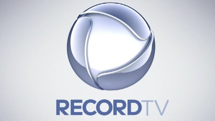 TV Record sai na frente e fecha transmissão de mais um campeonato de futebol