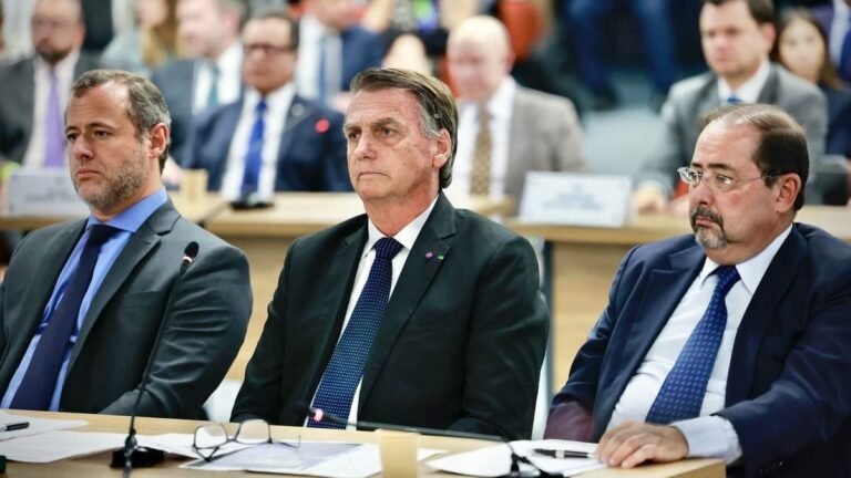 Bolsonaro e demais condenados têm audiências de custódia marcadas para esta quarta-feira (26)