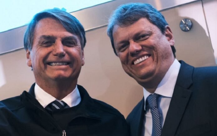 Tarcísio de Freitas cancela visita a Bolsonaro e cita desgaste com a família, dizem aliados