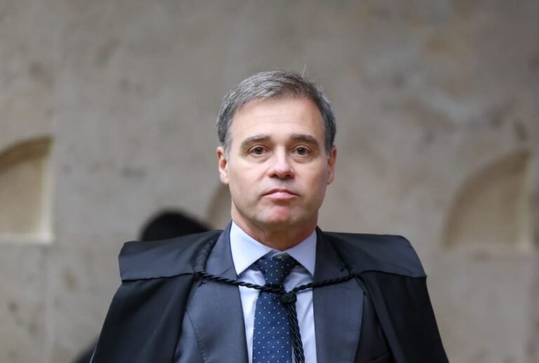 André Mendonça assume relatoria de novo habeas corpus apresentado em favor de Jair Bolsonaro