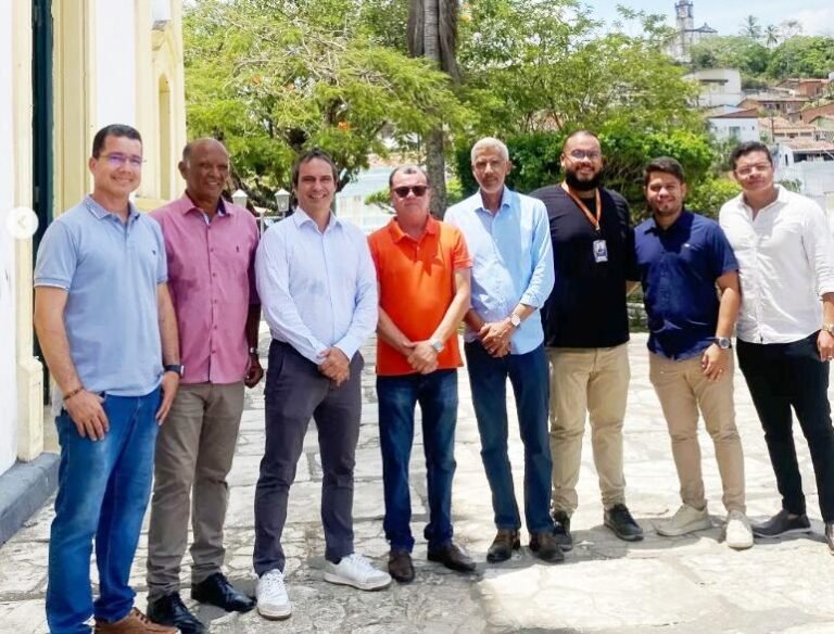 Vice-prefeito de Laranjeiras recebe cônsul-geral de Portugal em visita institucional