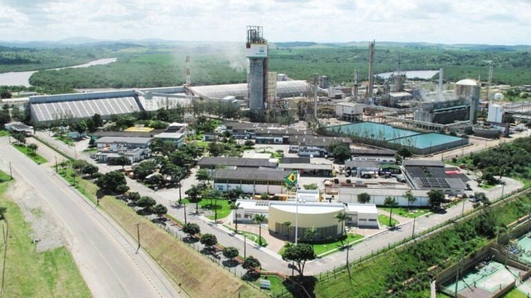 Fafen de Sergipe opera 24h, envia 60 caminhões por dia e reforça produção nacional de fertilizantes